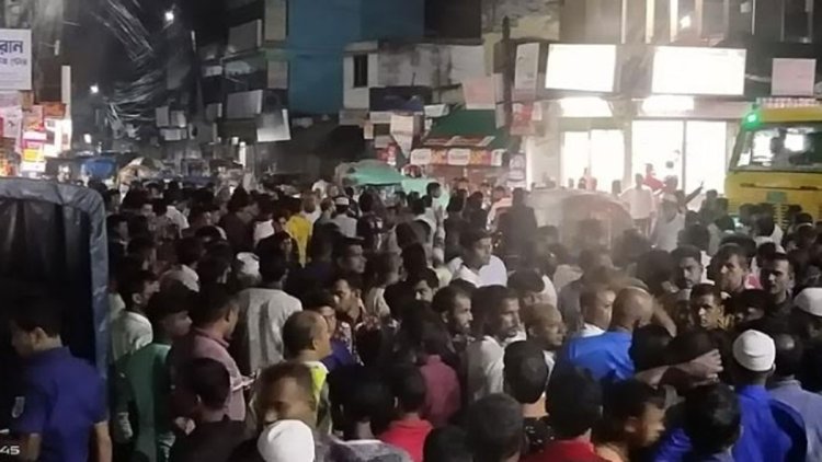 হাঁসের মাংস নিয়ে মারামারি, বন্ধ সব হোটেল-রেস্তোরাঁ