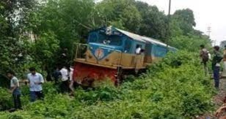 ভৈরবে ট্রেনের ইঞ্জিন লাইনচ্যুত