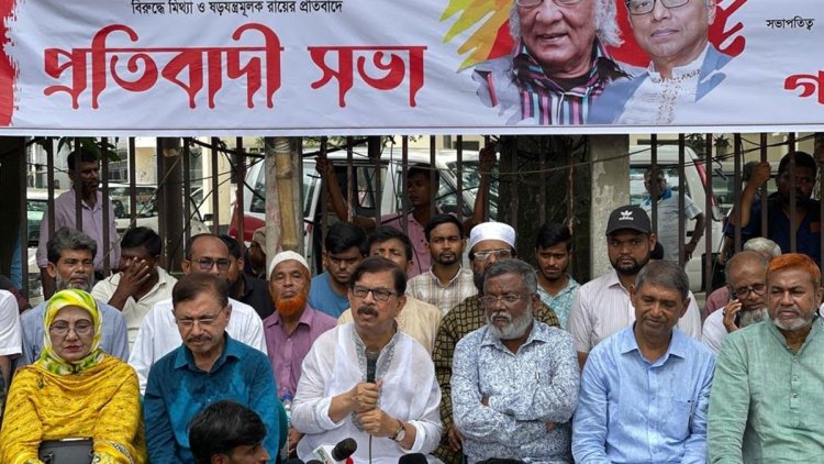 ক্ষমতা হারিয়ে যাওয়ার ভয়ে সরকার উলটা-পালটা বকছে : মান্না