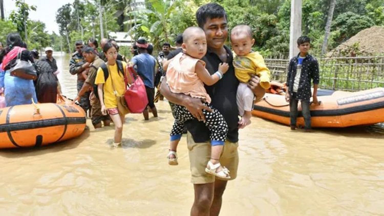 আসামে বন্যায় ক্ষতিগ্রস্ত ২ লাখ মানুষ