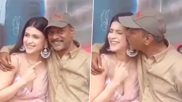 নায়িকার গালে চুমু খেয়ে বিতর্কে পরিচালক