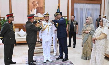  নৌবাহিনী প্রধানকে পরানো হলো ‘এডমিরাল’ র‍্যাংক 
