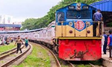  সাড়ে ৫ ঘণ্টা পর ট্রেন চলাচল শুরু