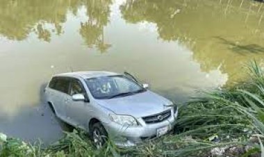 নিয়ন্ত্রণ হারিয়ে প্রাইভেটকার পুকুরে, মিলল তরুণ-তরুণীর মরদেহ