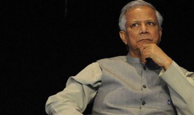 ড. ইউনূসের গ্রামের বাড়িতে পুলিশ