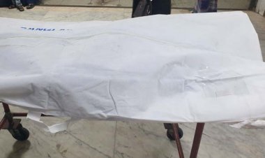 মোবাইলে চার্জ দিতে গিয়ে বিদ্যুৎস্পৃষ্টে যুবকের মৃত্যু