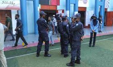  ভোট দিচ্ছে মালদ্বীপ