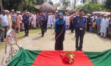 বকশীগঞ্জে বীরমুক্তিযোদ্ধা আবু হানিফ এর রাষ্ট্রয় মর্যাদায় দাফন সম্পন্ন