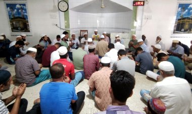 খালেদা জিয়ার  দীর্ঘায়ু ও রোগমুক্তি কামনায় বাকৃবি ছাত্রদলের মিলাদ