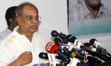 সরকার ক্ষমতায় থাকার জন্য বাংলাদেশকে বিক্রি করে দেবে: আব্দুর রব