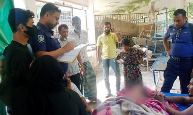 দাদার সঙ্গে পুকুরে নেমে শিশুর মৃত্যু