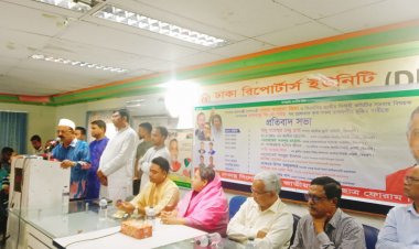 পাল্টা আঘাত করতে পারলেই আমাদের বাঁচা সম্ভব : গয়েশ্বর 