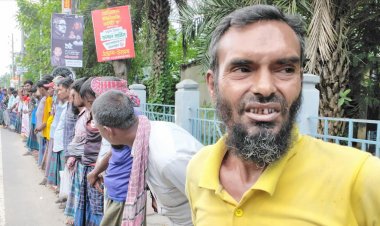 ‘আমি পঙ্গু মানুষ, অটোরিকশা চালাতে বাধা দিলে না খেয়ে মরে যাব’