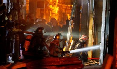 ভিয়েতনামে আবাসিক ভবনে ভয়াবহ আগুন, নিহত ৫৬