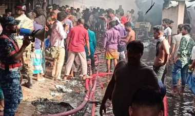 কৃষি মার্কেটে আগুন : সব হারিয়ে ব্যবসায়ীদের হাহাকার