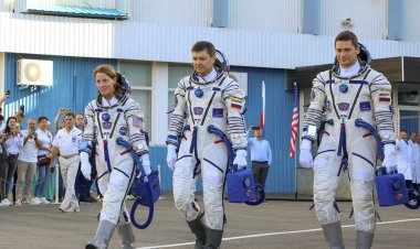 আন্তর্জাতিক মহাকাশ স্টেশনে একসঙ্গে রুশ-মার্কিন নভোচারী