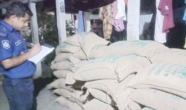 ঘোড়াঘাটে ৯৫ বস্তা সরকারি চাল জব্দ 