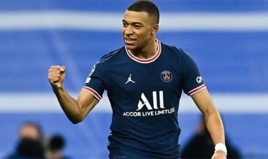 মেসির সাবেক কোচের চোখে বিশ্বসেরা এমবাপ্পে