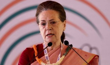  ভারতে সংবিধান বিতর্ক: বিরোধীদের দাবি খারিজ মোদি সরকারের