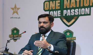  দল ঘোষণার আগের দিন দায়িত্ব ছাড়লেন হাফিজ