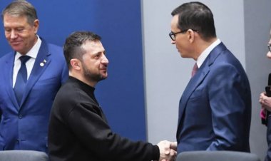 অস্ত্র বন্ধের পর এবার জেলেনস্কিকে যে হুমকি দিলেন পোল্যান্ডের প্রধানমন্ত্রী 