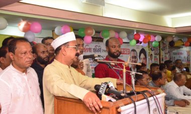 খালেদা জিয়ার কিছু হলে প্রধানমন্ত্রীর বেঁচে থাকা কঠিন হয়ে যাবে : গয়েশ্বর 