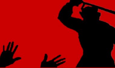 ঢাকা কলেজে ফের সাংবাদিক পেটালো ছাত্রলীগ নেতাকর্মীরা