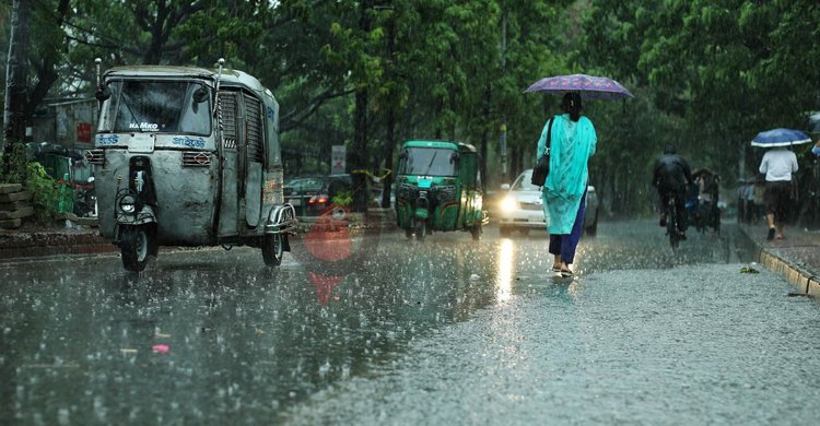 ঢাকাসহ ৫ বিভাগের অনেক জায়গায় বৃষ্টি হতে পারে