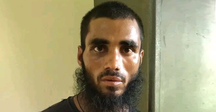 গরু নিয়ে ঝগড়ার সময় বড় বোনকে কুপিয়ে হত্যা