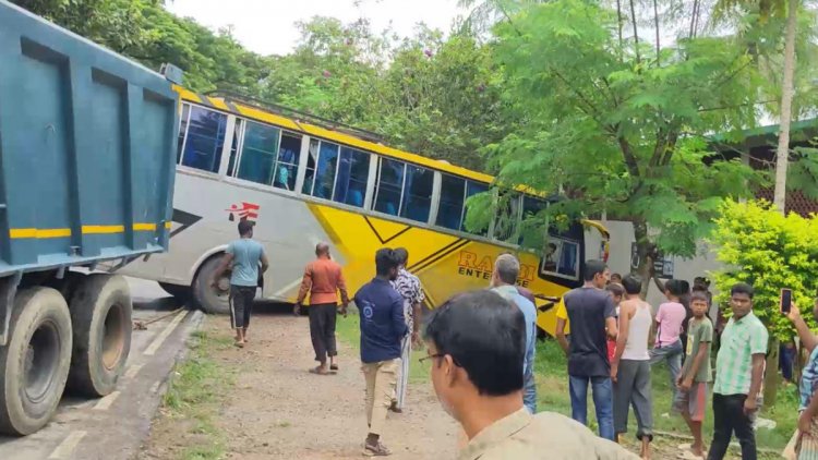 ছুটিতে বাড়ি ফিরে সড়কে ঝরল দুই বিশ্ববিদ্যালয় ছাত্রের প্রাণ