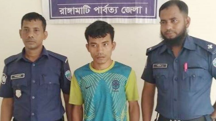 সাজেকে ঢাবি ছাত্রী অপহরণের ঘটনায় মামলা, যুবক গ্রেপ্তার