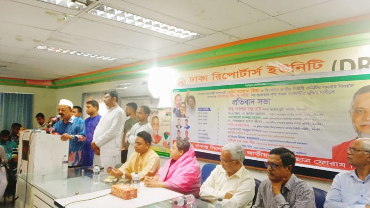 পাল্টা আঘাত করতে পারলেই আমাদের বাঁচা সম্ভব : গয়েশ্বর