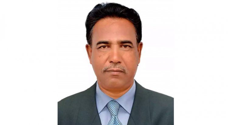 ইউপি চেয়ারম্যানের নামের পাশে লেখা ছিল ‘ভোট চোর’