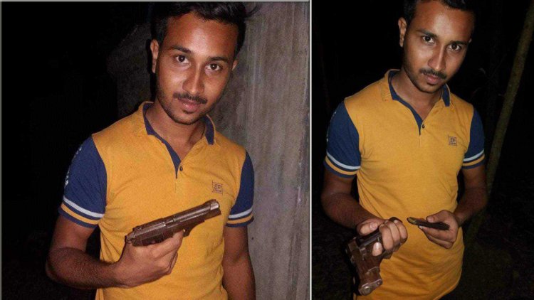 চট্টগ্রামে অস্ত্র হাতে ছাত্রলীগ নেতার ছবি নিয়ে তোলপাড়