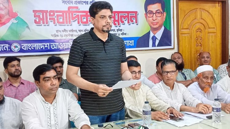 সাংবাদিকের বিরুদ্ধে মামলা করে সংবাদ সম্মেলনে জানালেন মেয়র
