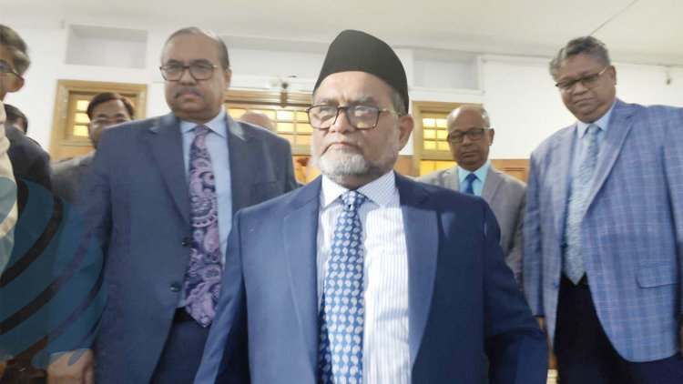 মার্কিন ভিসা নীতিতে আমরা বিচলিত নই : বিদায়ী প্রধান বিচারপতি