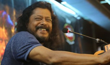 ৫৯ এ পা রাখলেন জেমস