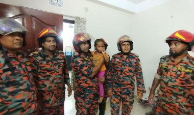 ৯৯৯-এ ফোন পেয়ে রুমে আটকে পড়া শিশু উদ্ধার