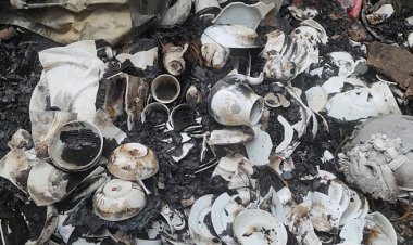  মুহূর্তে পুড়ে গেলো ৪০ লাখ টাকার ক্রোকারিজ