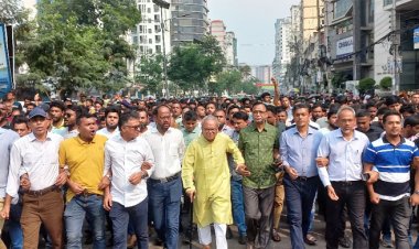  খালেদার স্থায়ী মুক্তি দাবিতে নয়াপল্টনে বিএনপির বিক্ষোভ