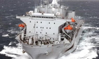 যুদ্ধে ইসরাইলকে সহায়তা করতে যুদ্ধজাহাজ ও বিমান পাঠাচ্ছে বৃটেন