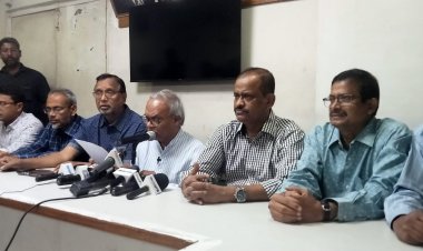খালেদা জিয়াকে দেয়া বিষের কার্যকারিতার মেয়াদ একমাত্র শেখ হাসিনাই জানেন: রিজভী    