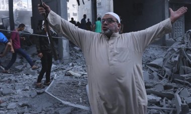 গাজার হাসপাতালে ইসরাইলের ভয়াবহ হামলা, ৫০০ মৃত্যুর শঙ্কা