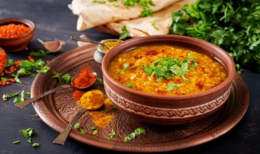 পেটের সমস্যায় ভুগছেন? এই ৫ খাবার নিয়মিত খান