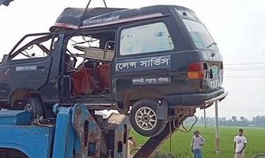 রংপুরে অ্যাম্বুলেন্স-কাভার্ডভ্যান সংঘর্ষে রোগী নিহত