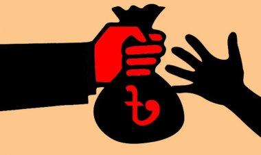 হুন্ডি আর টাকা পাচারকারীরাও নিয়ন্ত্রণের বাইরে