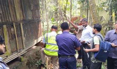  চিনে ফেলায় বৃদ্ধাকে কুপিয়ে হত্যা করলো চোর