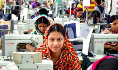 শ্রমিকদের ন্যূনতম মজুরি প্রস্তাব ২০ হাজার টাকা, অর্ধেক দিতে চাচ্ছেন মালিকরা