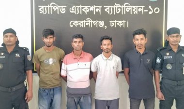 ১২ লাখ টাকার ফেনসিডিলসহ আটক ৪