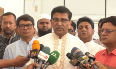 দেশে কোনো রাজনৈতিক সংকট নেই: হানিফ